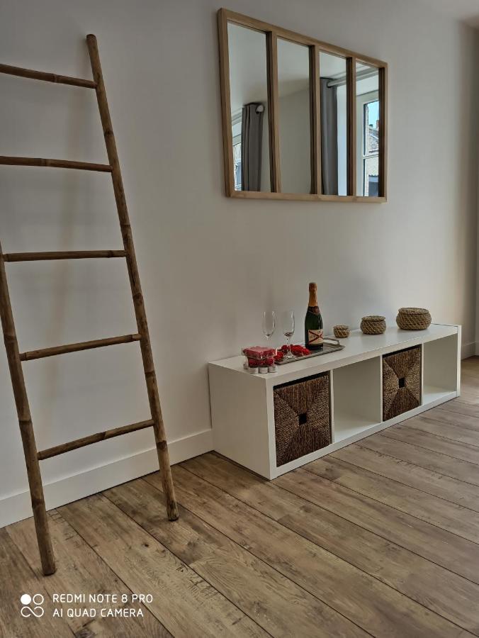 Triplex 110 M2 Centre Historique Avec Jacuzzi Dinan Apartment Bagian luar foto
