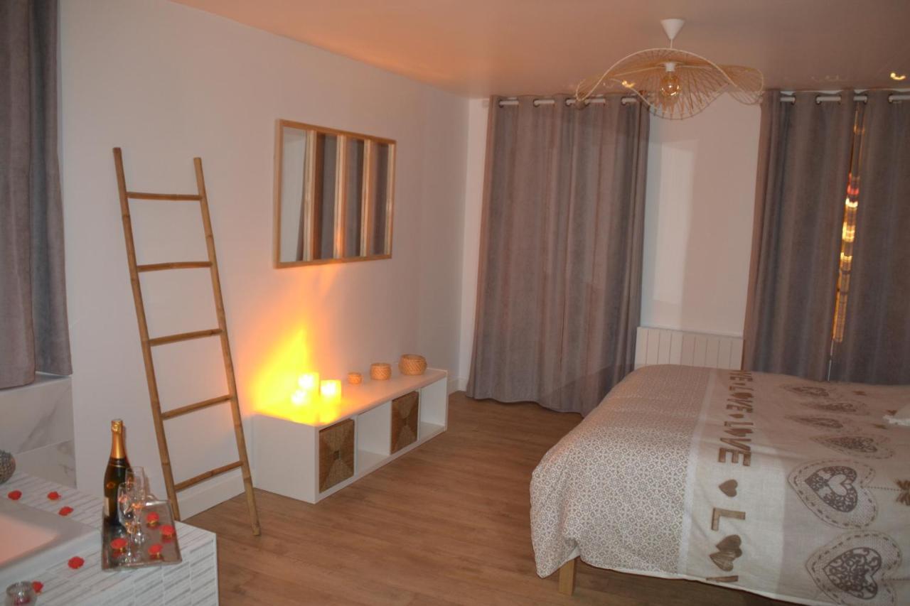 Triplex 110 M2 Centre Historique Avec Jacuzzi Dinan Apartment Bagian luar foto
