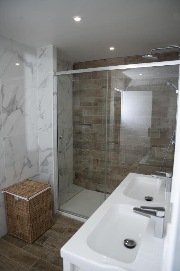 Triplex 110 M2 Centre Historique Avec Jacuzzi Dinan Apartment Bagian luar foto