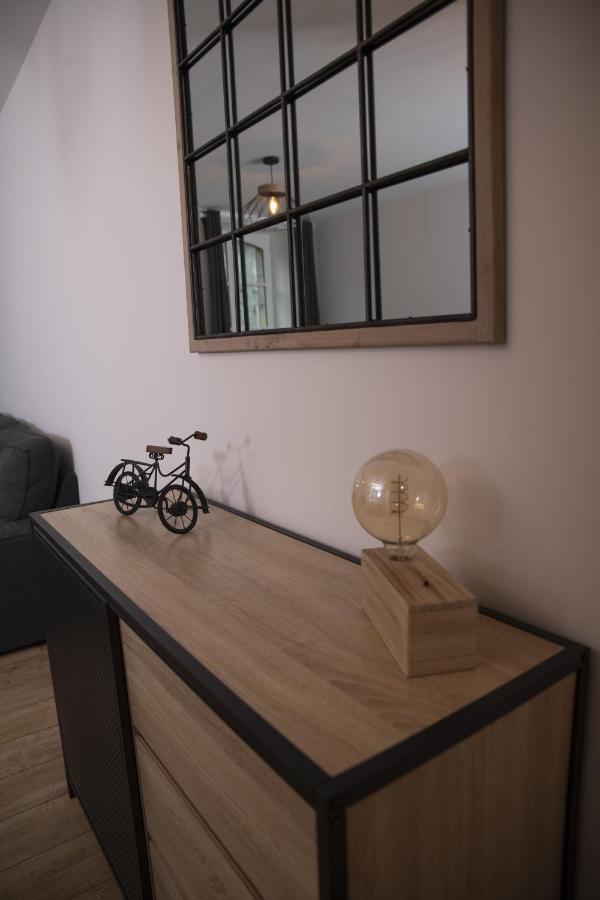 Triplex 110 M2 Centre Historique Avec Jacuzzi Dinan Apartment Bagian luar foto